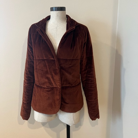 Fabiana Filippi beautiful coat - Picture 2 of 6